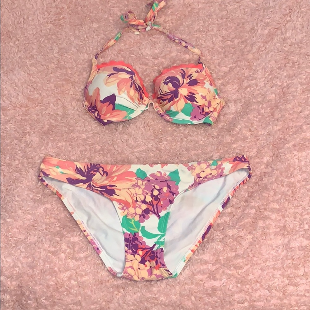 Floral bikini